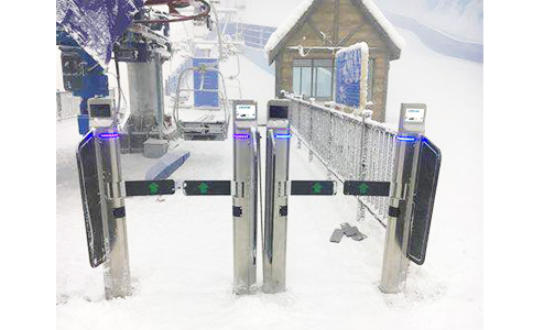 RFID读写器HR9816应用于滑雪场签到管理 RFID读写器HR9816应用于滑雪场签到管理